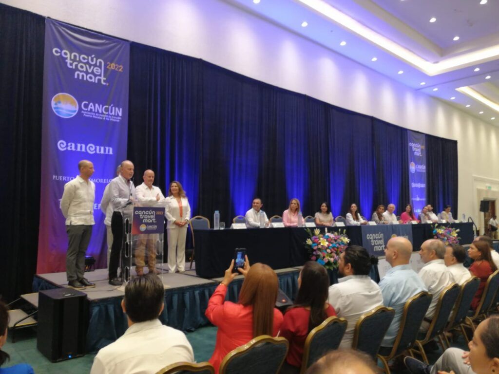 Anuncian creación del Consejo de Asociaciones de Hoteles de Caribe Mexicano 