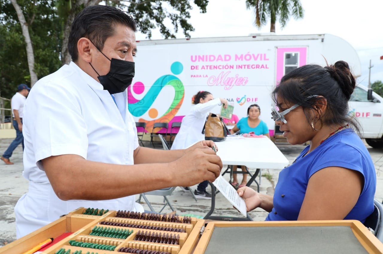 DIF Quintana Roo y SESA llevan servicios de salud a comunidades