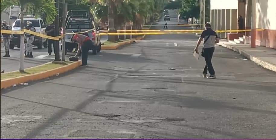 Intentan ejecutar a un hombre afuera de Chedraui en Cozumel