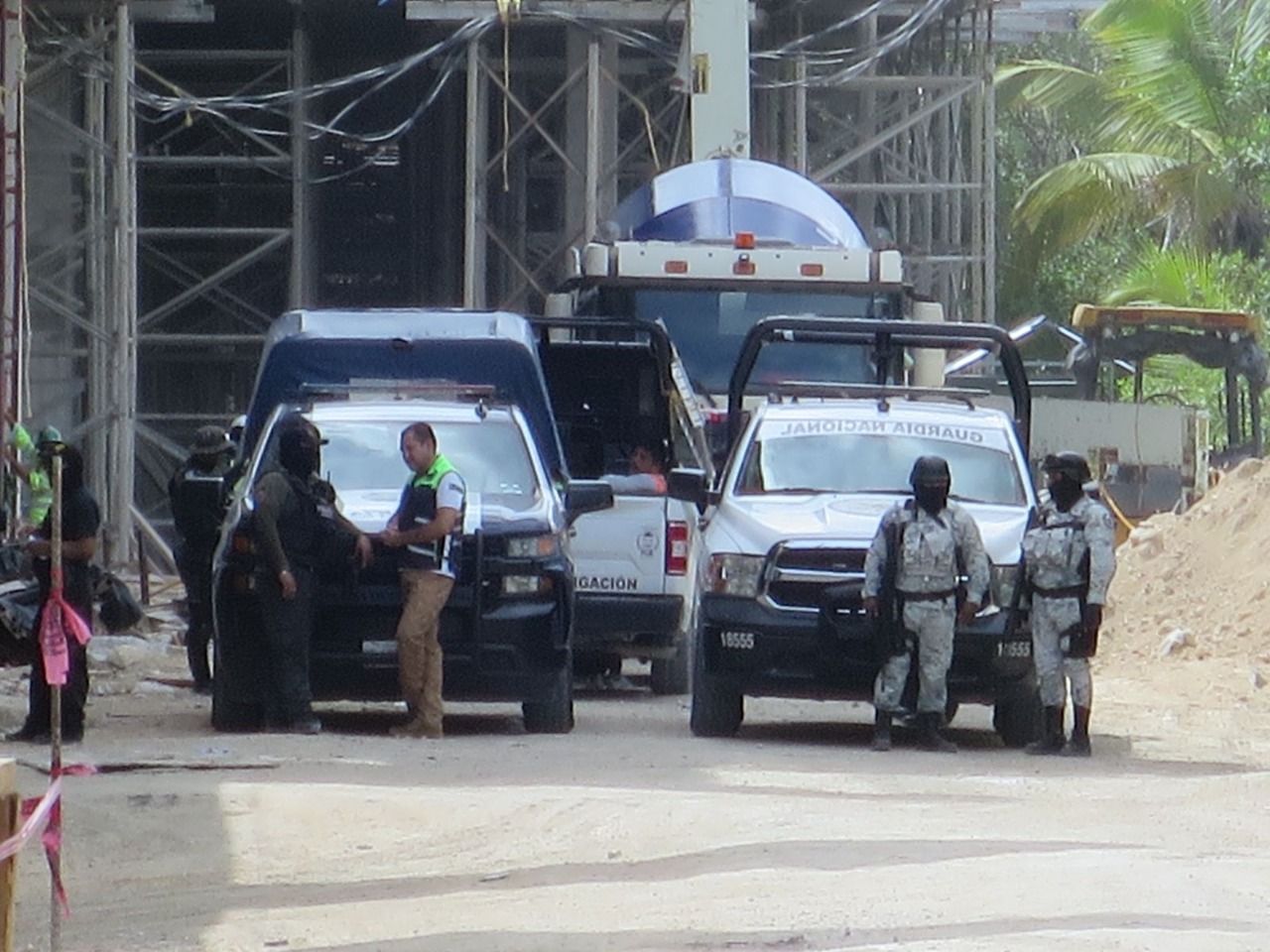 Buscan a personas desaparecidas en obra de la Zona Hotelera de Cancún
