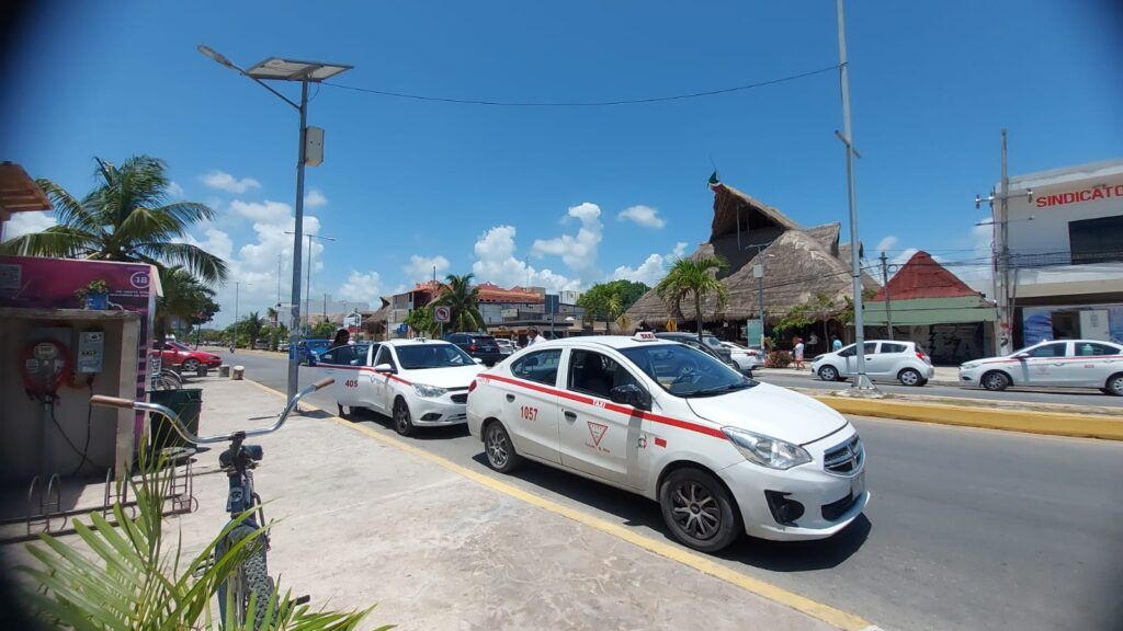 Taxistas de Tulum solicitarán incremento de concesiones 