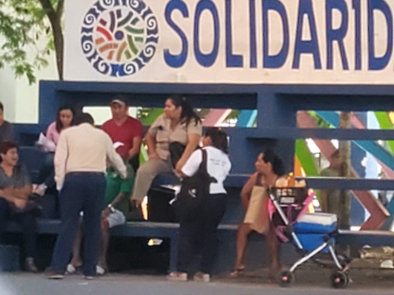 Tianguistas en parques de Villas del Sol serán reubicados, asegura funcionario