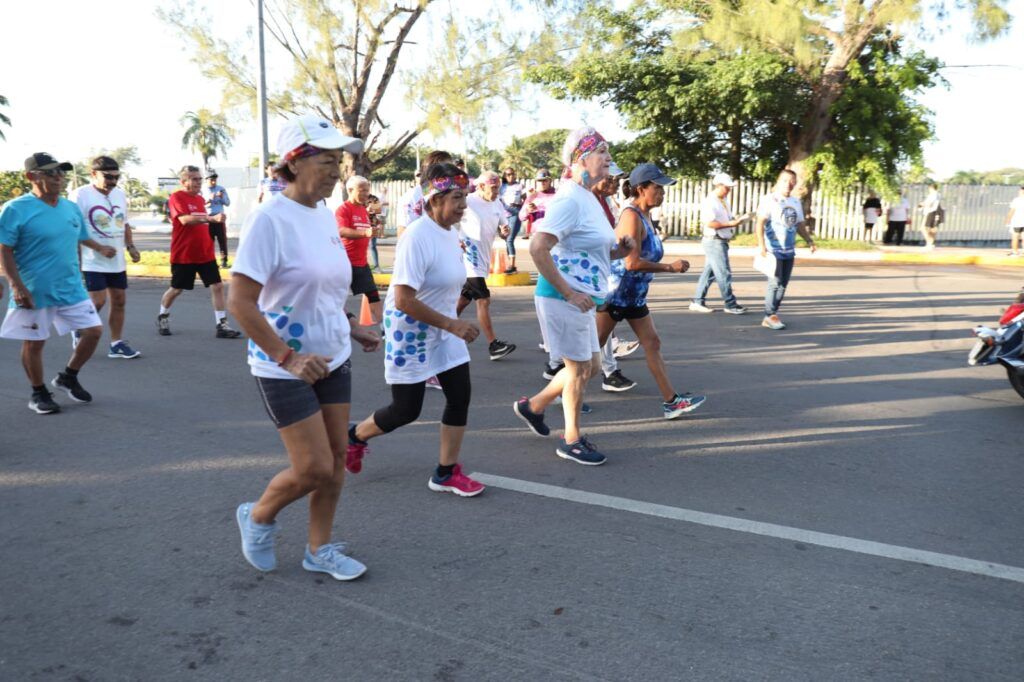 Adultos Mayores de Solidaridad destacan en juegos estatales del DIF Quintana Roo