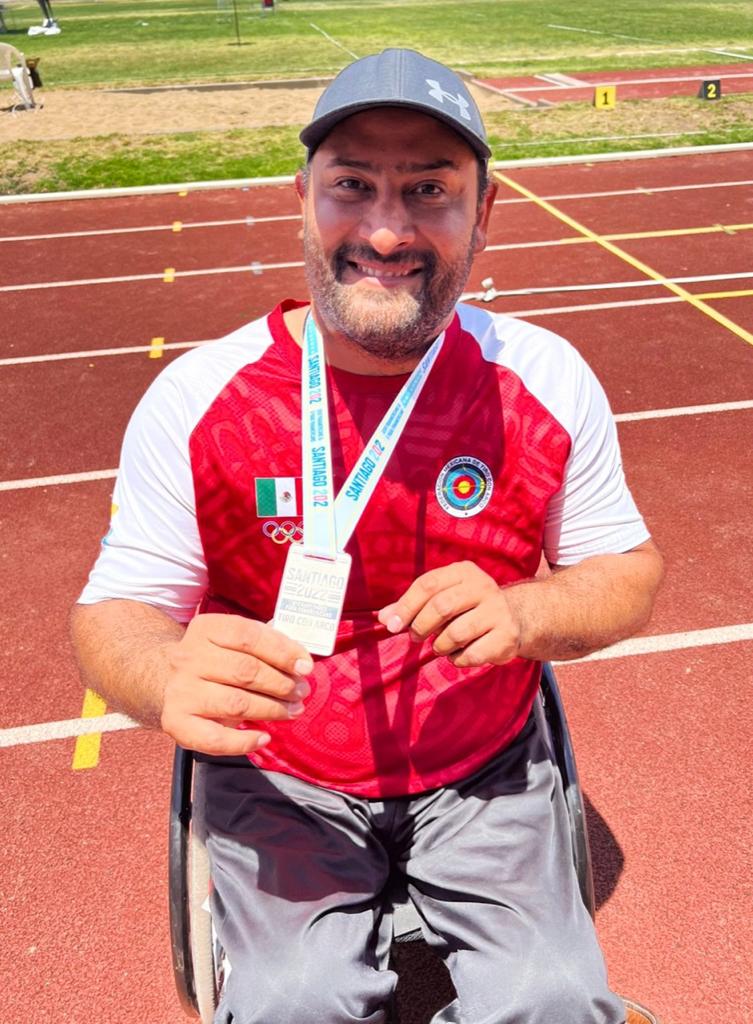 Arquero quintanarroense Omar Echeverría logra medalla de plata en Parapanamericanos