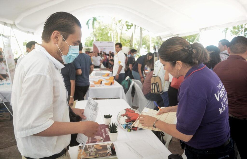 Con más empleos formales reducimos la brecha de desigualdad: STyPS