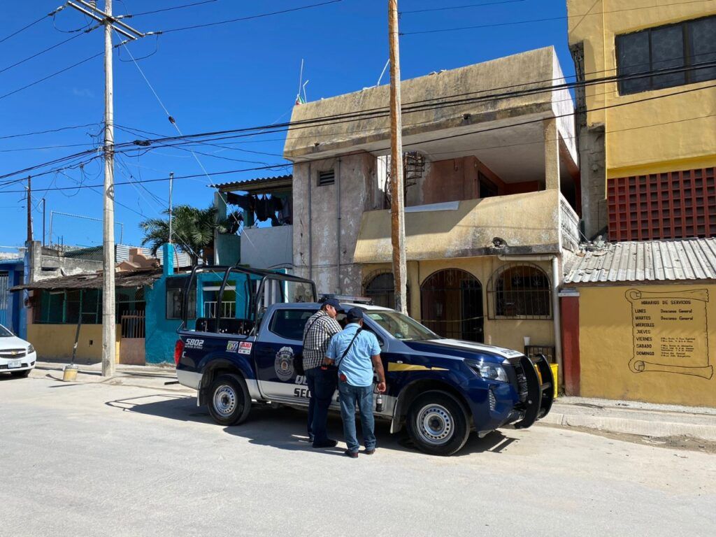 Hallan al cuerpo de un hombre asesinado en la calle Torcasita de Cancún