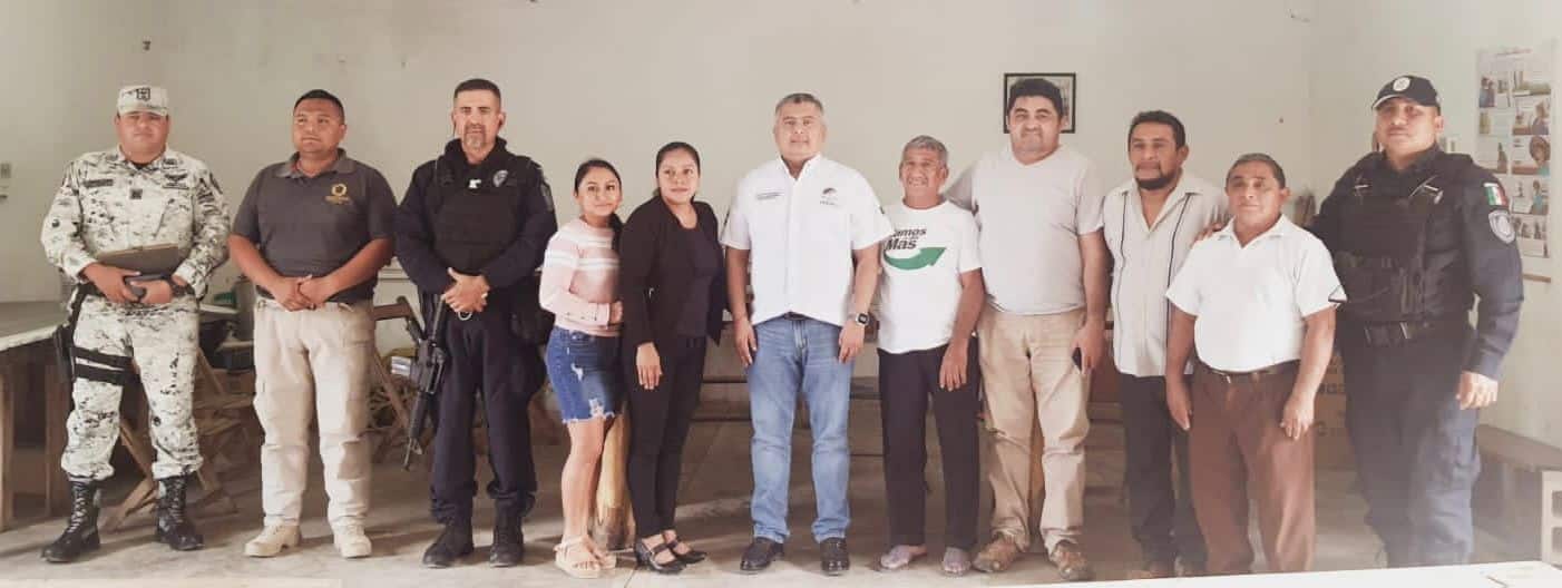 Escucha Rafael Martínez planteamientos de delegados y comerciantes de la Zona Maya