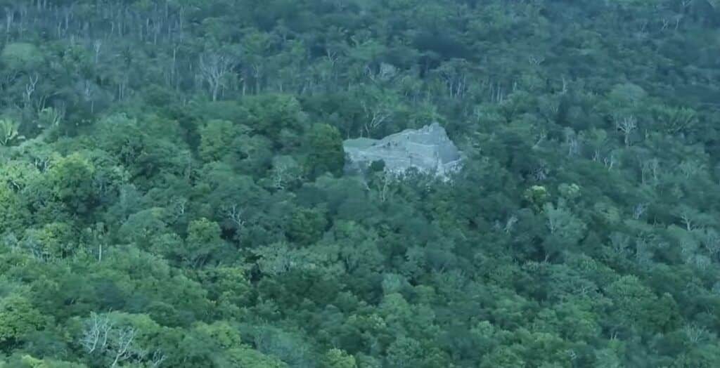 Reconoce AMLO que será difícil recuperar zona arqueológica en manos de Xcaret