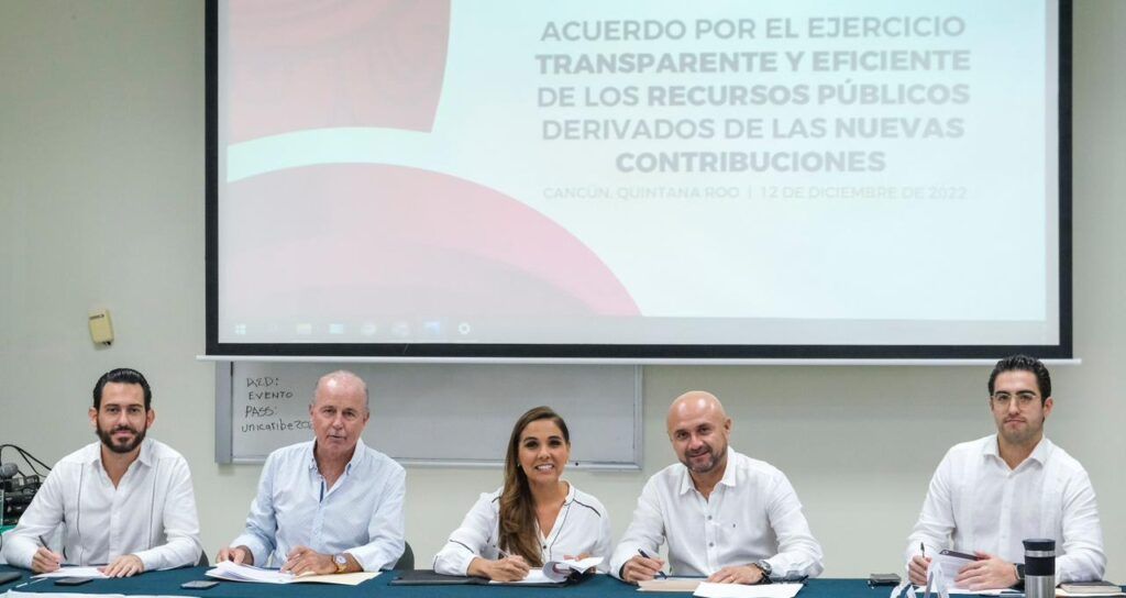 Firman empresarios con Mara Lezama acuerdo solidario para saldar deuda económica y social de Quintana Roo