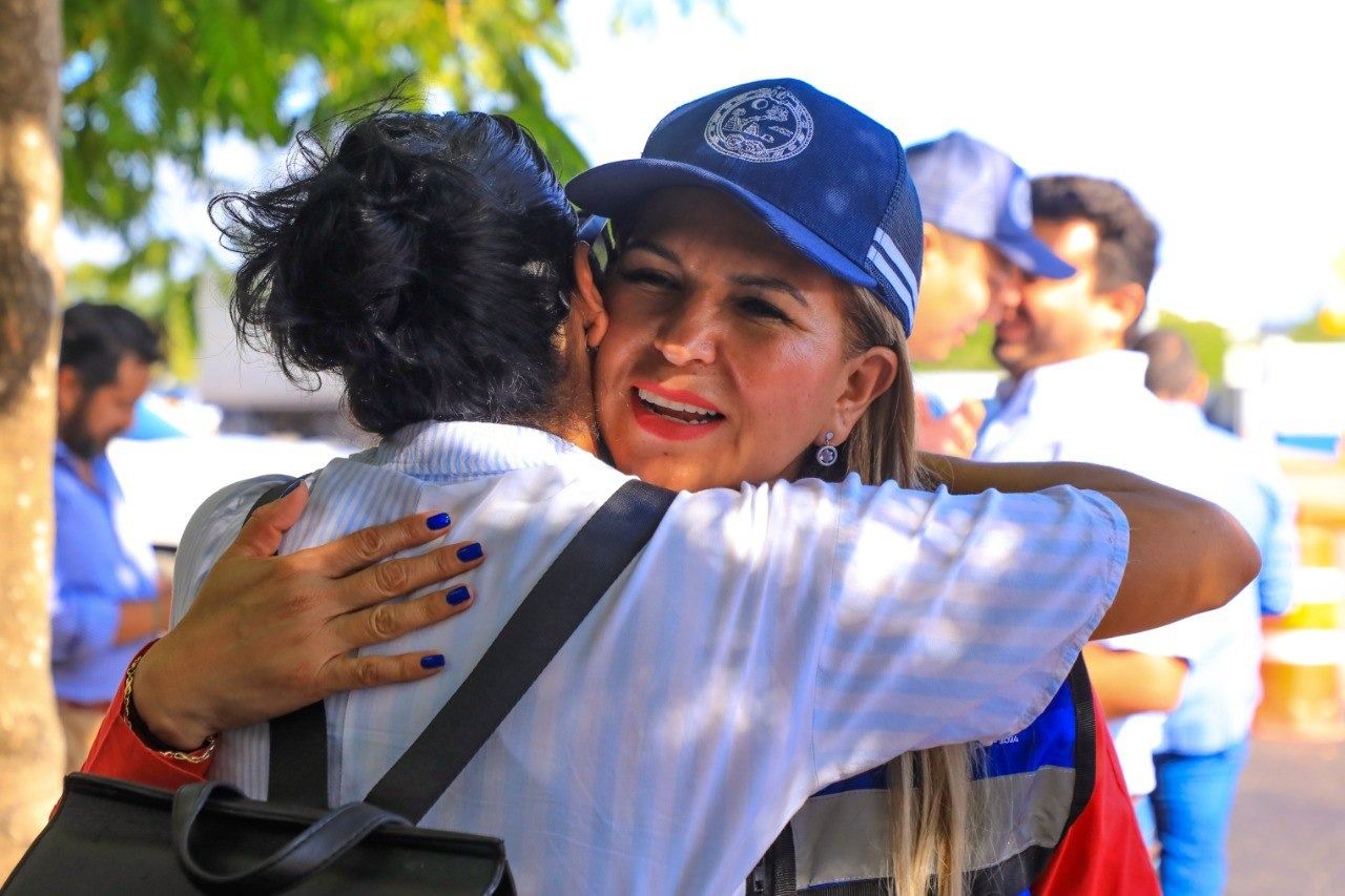 Los solidaridarenses merecen vialidades de calidad: Lili Campos