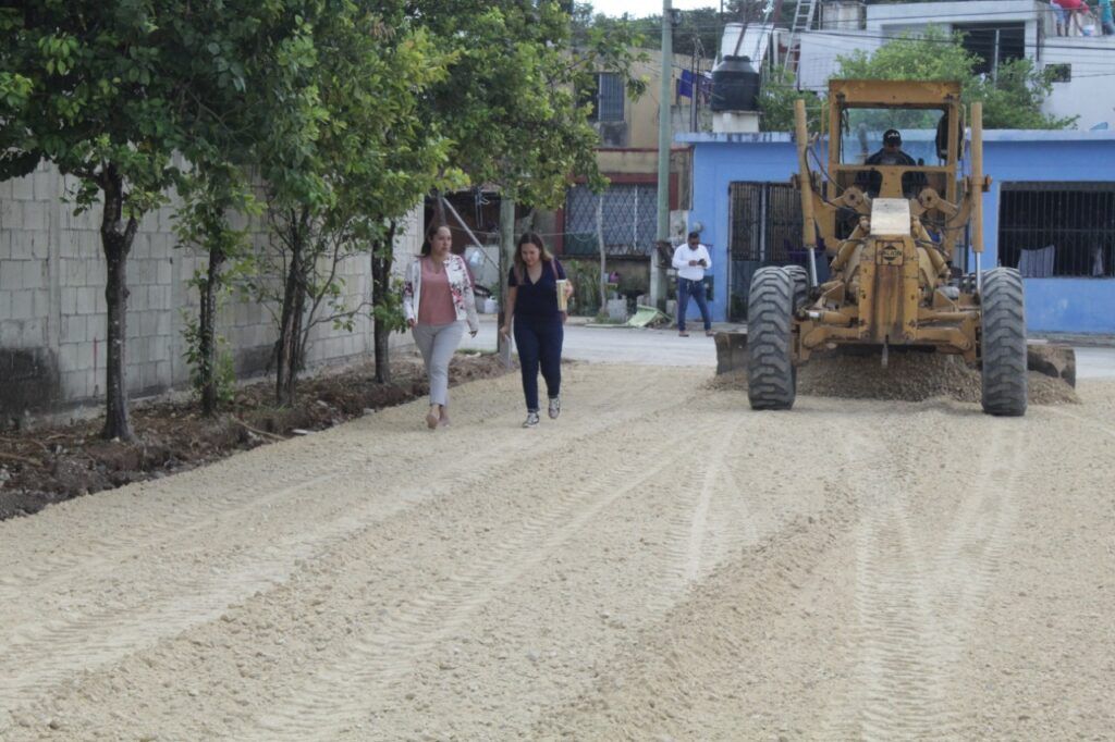 Avanzan en rehabilitación de avenidas de Chetumal