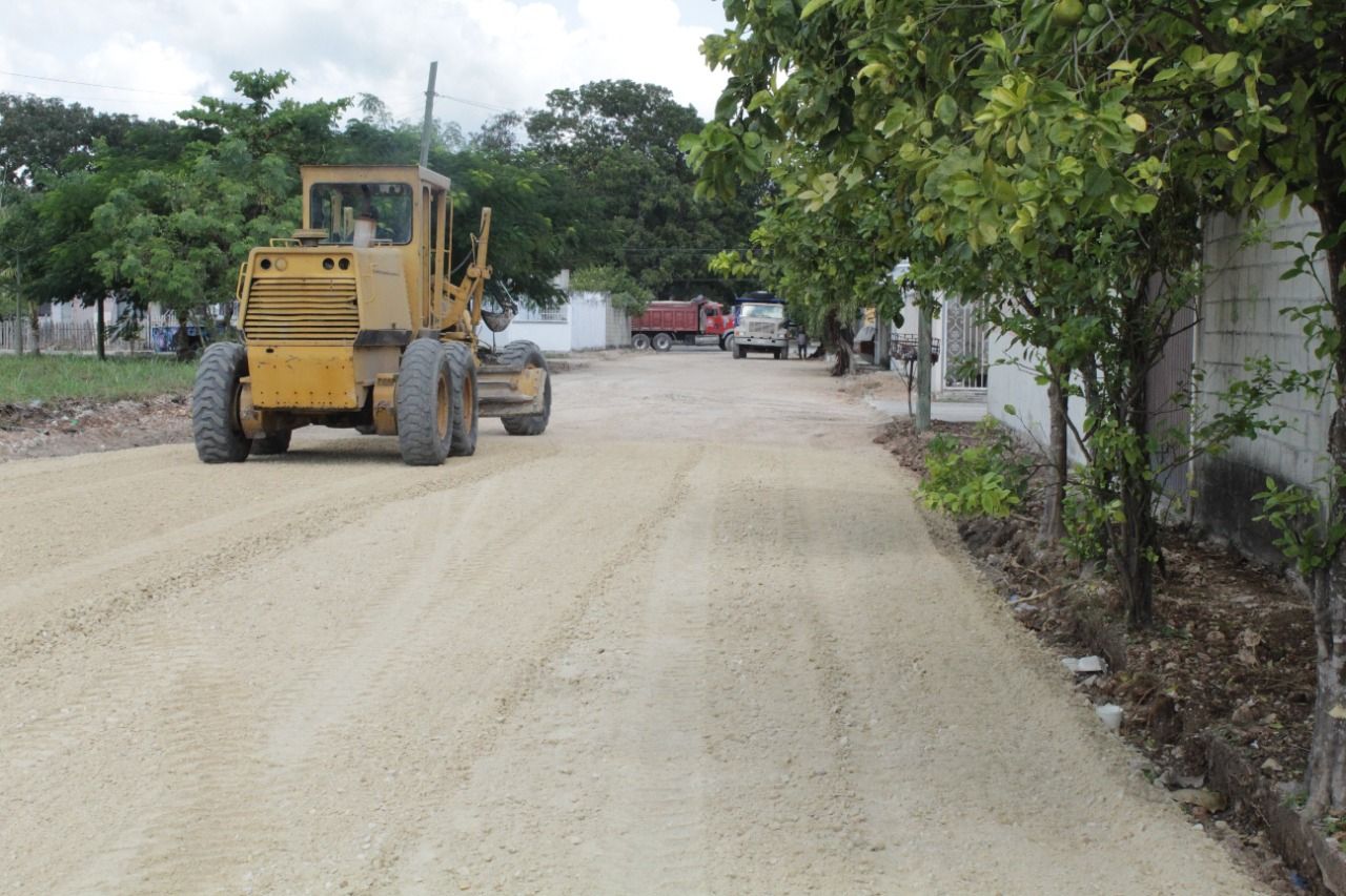 Avanzan en rehabilitación de avenidas de Chetumal