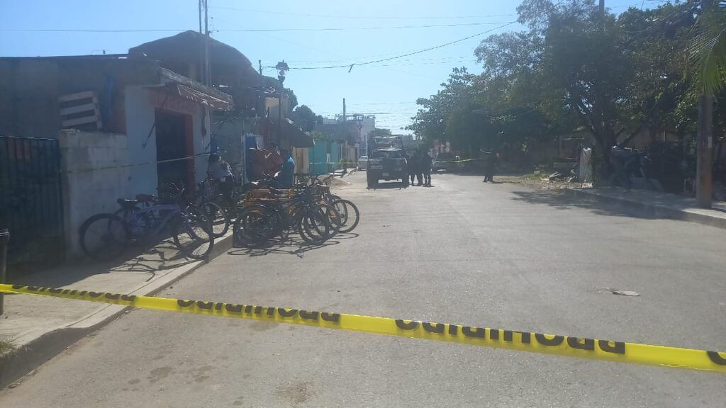 Balean a un hombre en un taller de bicicletas en Playa del Carmen