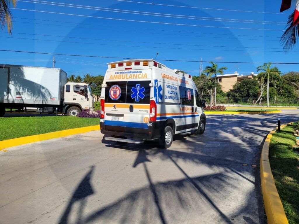 Colapso de techo en el hotel Grand Paladium de Playa del Carmen deja un muerto y un herido