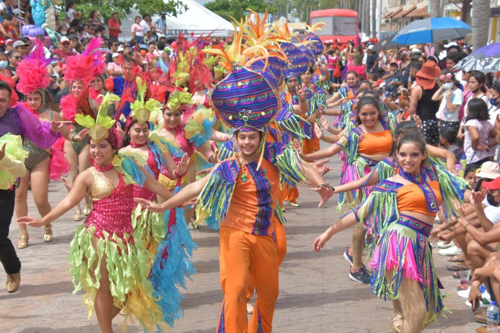 Invitan al “Domingo de Comparsas” en Cozumel