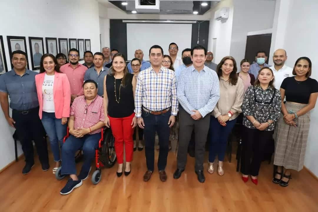 ICATQR e IDAIPQROO fortalecen la cultura cívica y de transparencia entre servidoras y servidores públicos