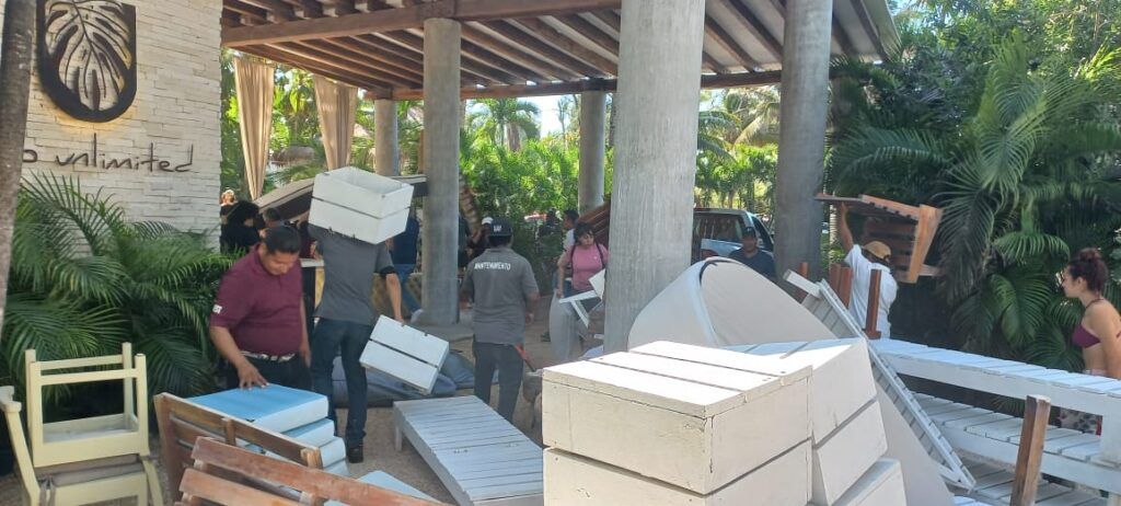 Intentan desalojar varios centros de hospedaje en la zona costera de Tulum