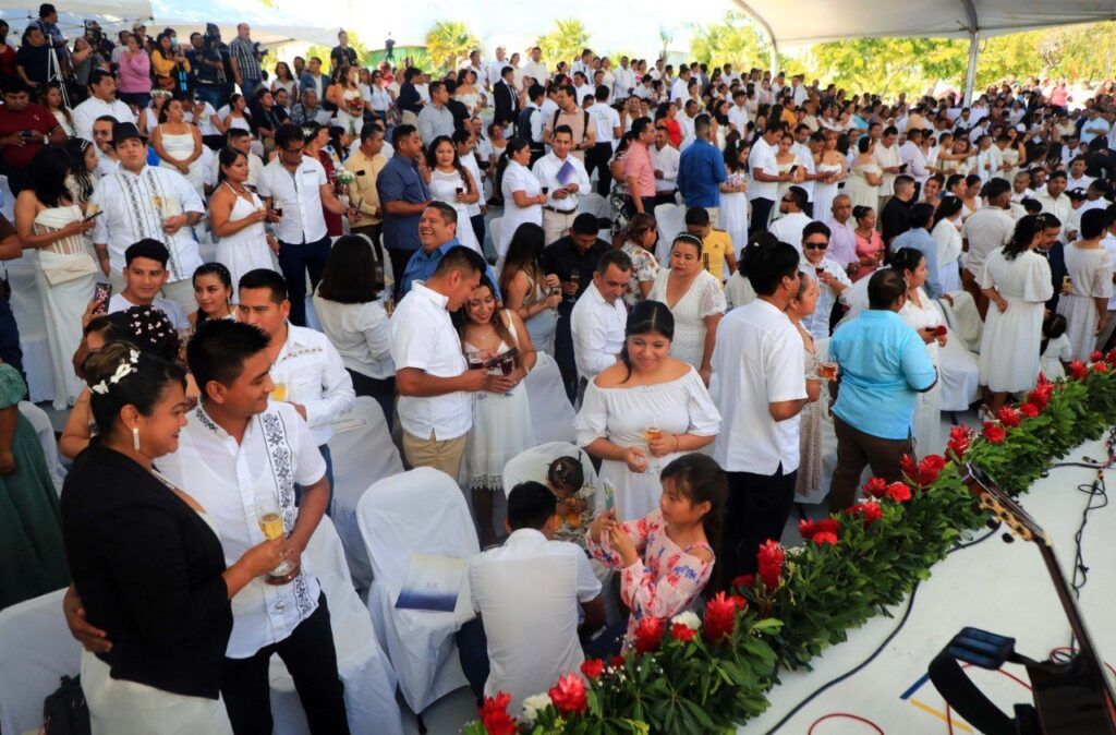 Se dan el sí 280 parejas en las Bodas Colectivas 2023