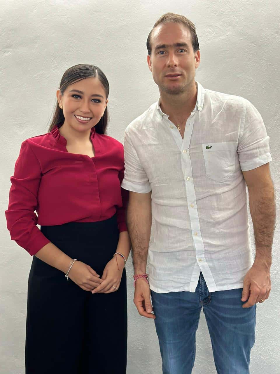 Diego Castañón se reúne con dirigente de Morena, Johana Acosta
