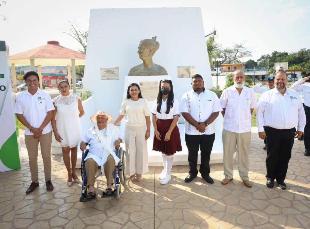 Encabeza Blanca Merari ceremonia por el LXXXVII aniversario del cambio de nombre de Hacienda Santa María leona Vicario