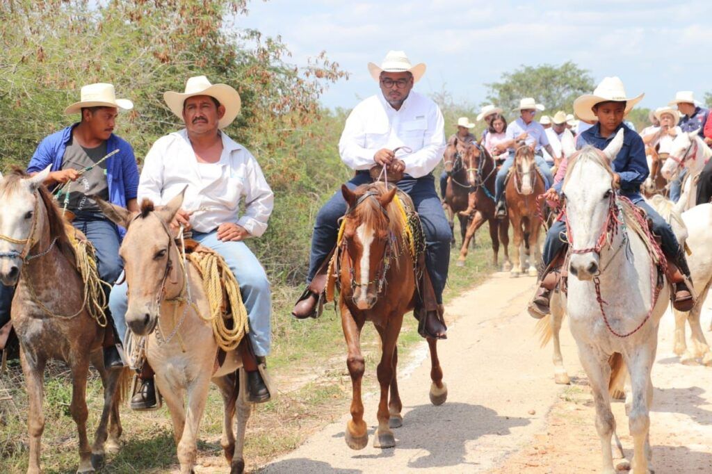 Festejan en grande el 40 aniversario de la comunidad Miguel Alemán