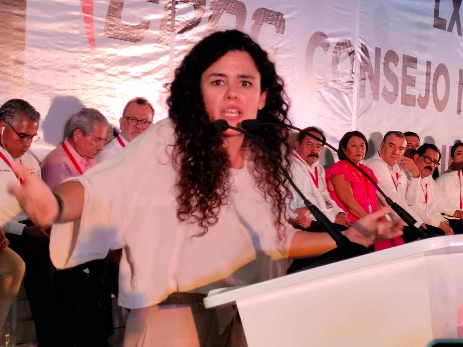 Asegura Luisa María Alcalde que casi se ha erradicado la subcontratación en Quintana Roo