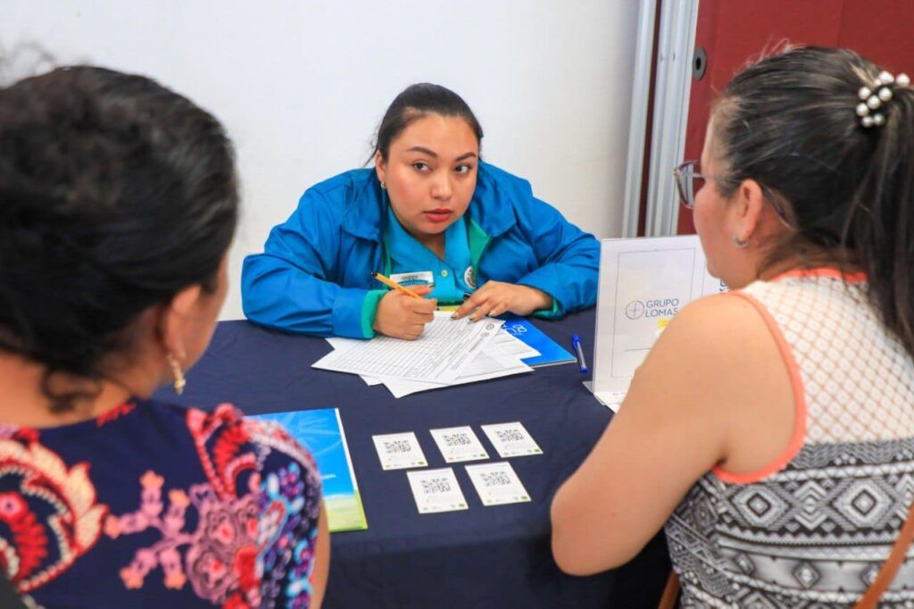 Lili Campos impulsa a las mujeres para tener trabajos dignos