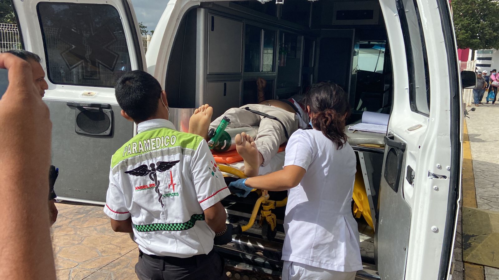 Muere hombre tras ser herido de bala afuera de la Multiplaza Arco Norte de Cancún
