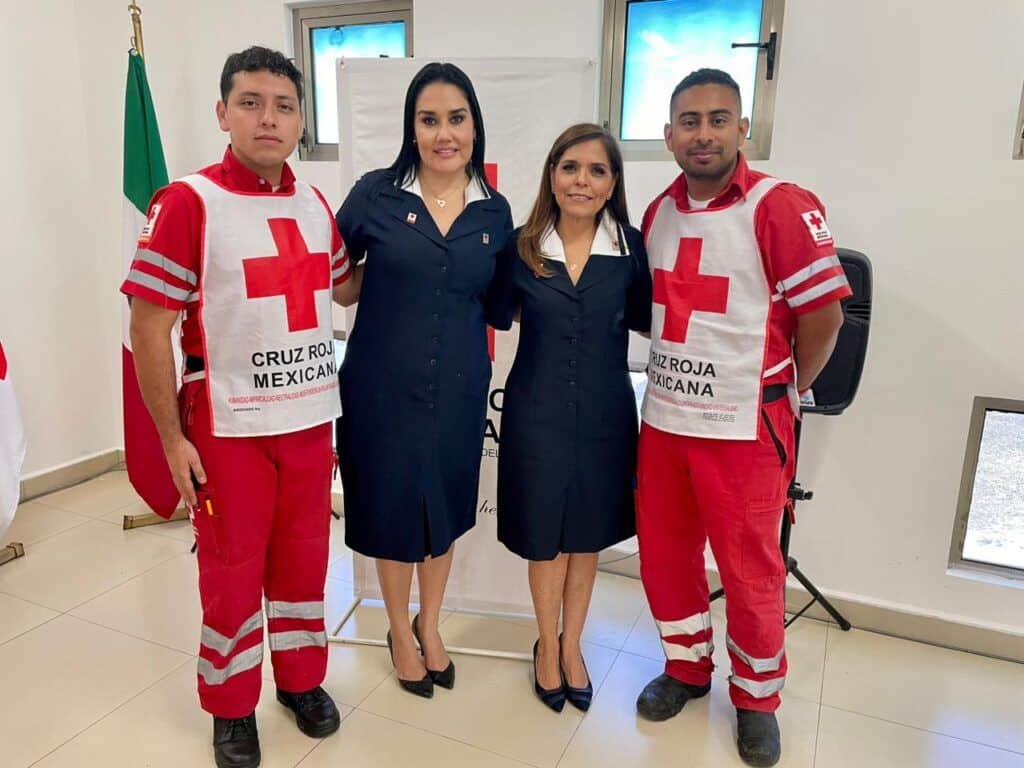 Toma protesta Brenda Amaro como Presidente de las Damas Voluntarias de la Cruz Roja Playa del Carmen