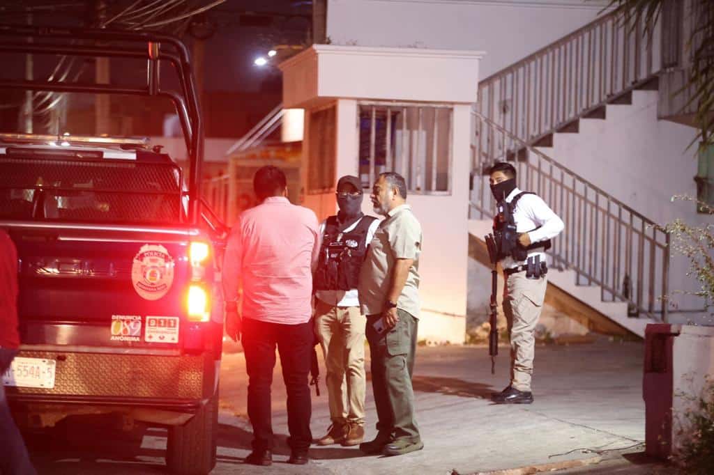 Catean una casa en la Región 91 y detienen a dos presuntos implicados en multihomicidio en la Zona Hotelera