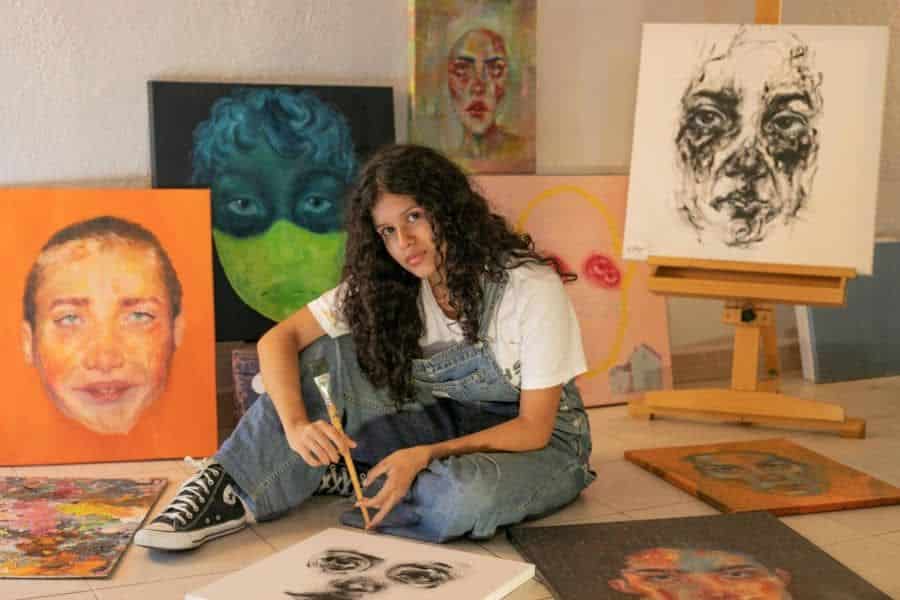 Invitan a la inauguración de la exposición “Rasgos” de Rebe Bejarano
