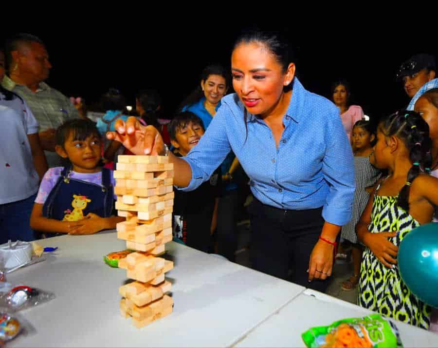 Encabeza Blanca Merari multitudinario festival del Día del niño y de la niña