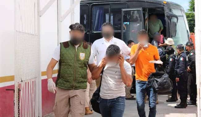 Asegura el INM a 271 indocumentados con destino a Cancún
