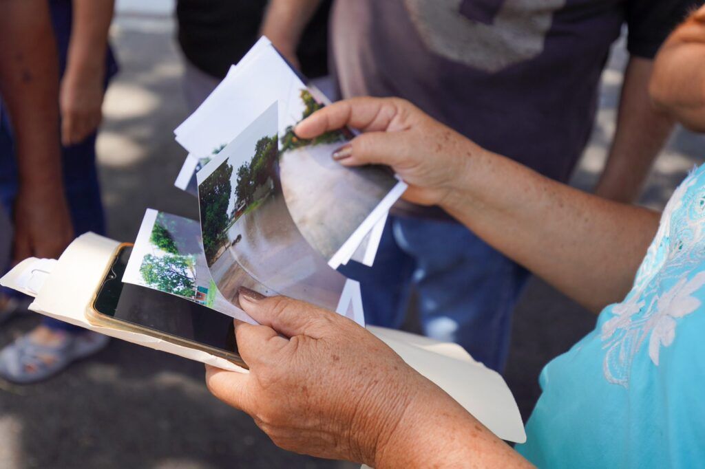 Mara Lezama entrega y recorre la nueva calle Laguna Encantada en Chetumal