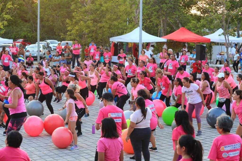 Espectacular mega clase de baile y entrenamiento funcional por Día de la Madre