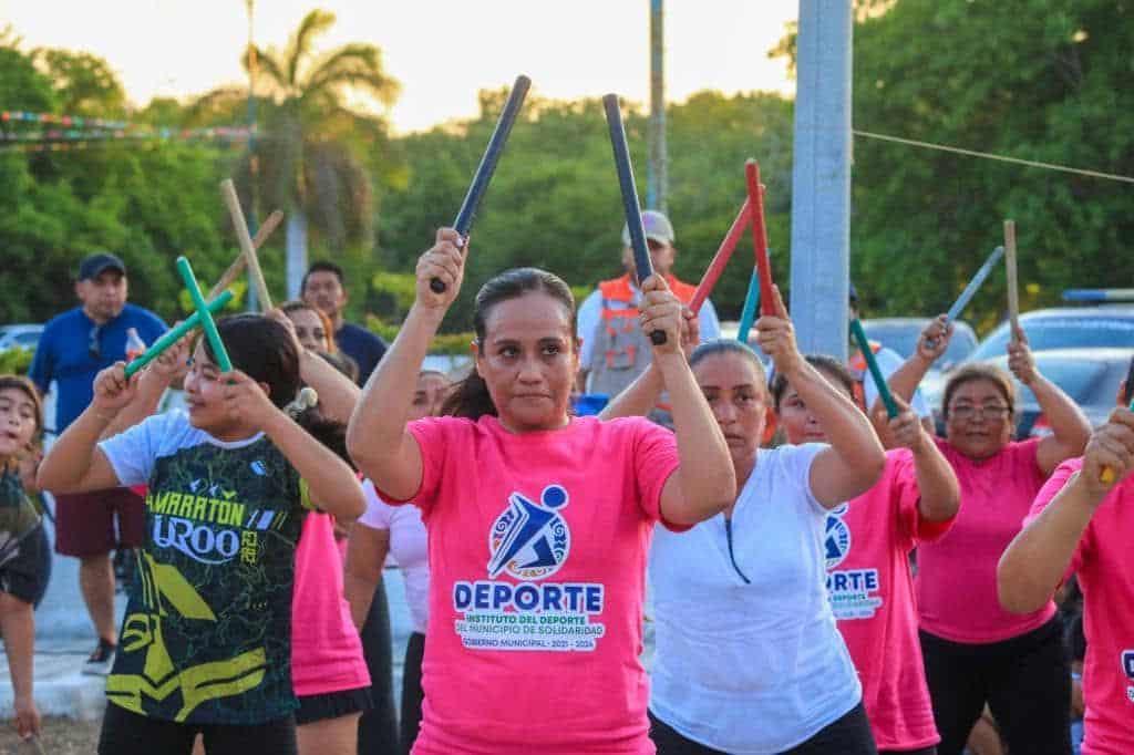 Espectacular mega clase de baile y entrenamiento funcional por Día de la Madre