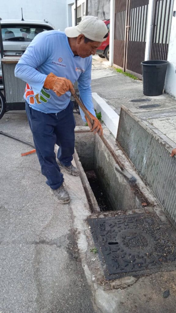 Operativos de limpieza y desazolve a pozos de absorción