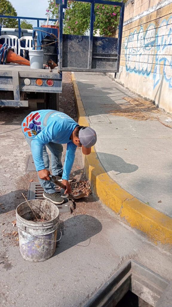 Operativos de limpieza y desazolve a pozos de absorción