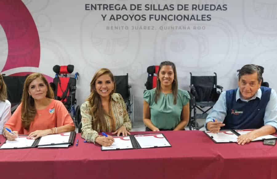 Mara Lezama entrega sillas de ruedas y apoyos funcionales