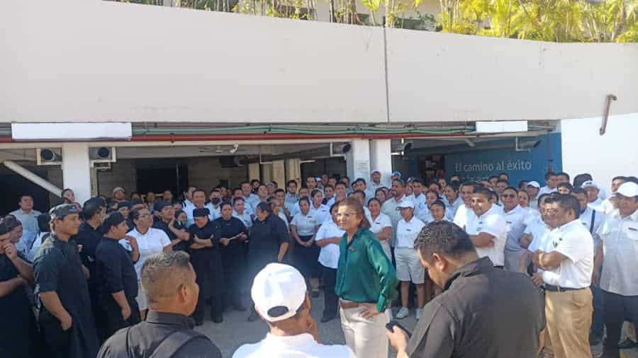 Realizan paro de labores trabajadores del hotel Meliá Paradisus de Playa del Carmen