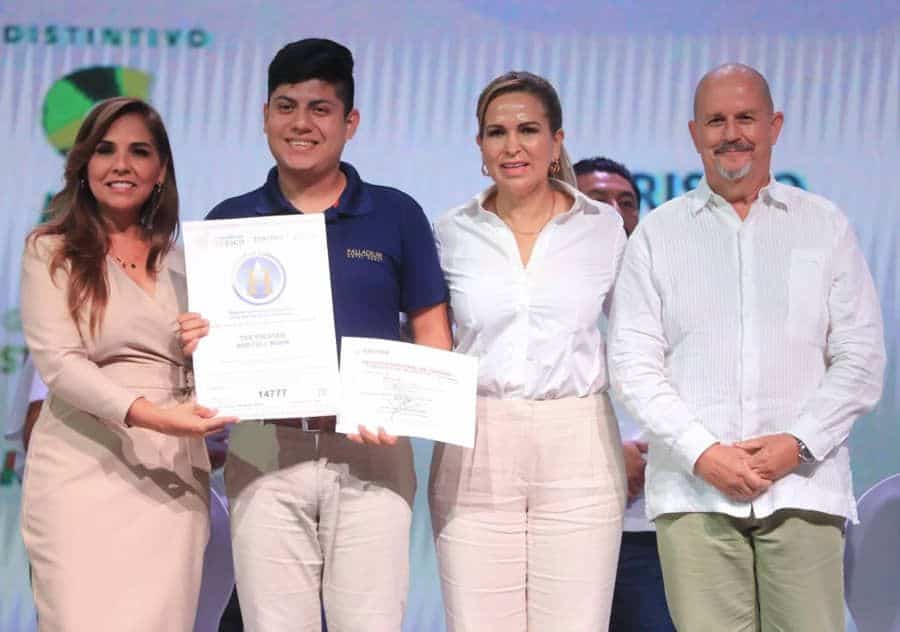 Recibe Solidaridad 219 distintivos de calidad turística