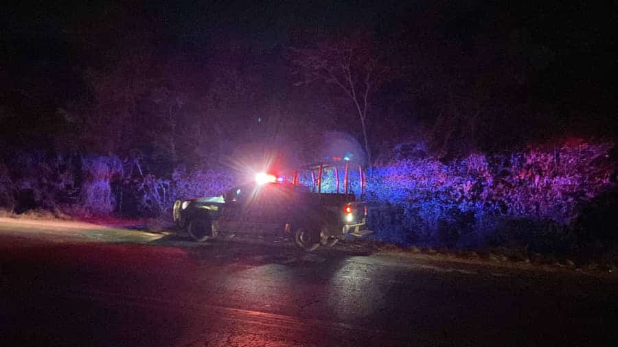 Encuentran dos cuerpos a un lado de la autopista Cancún-Mérida
