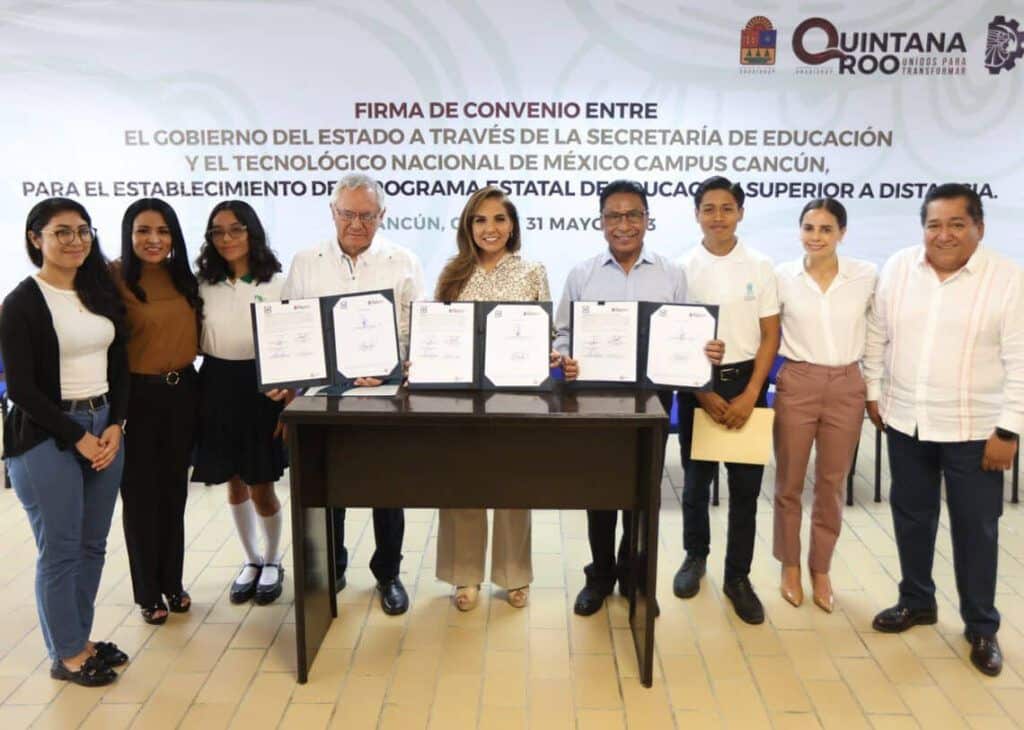 Abre el Programa Estatal de Educación Superior a distancia, opciones para jóvenes de Puerto Morelos para estudiar una carrera