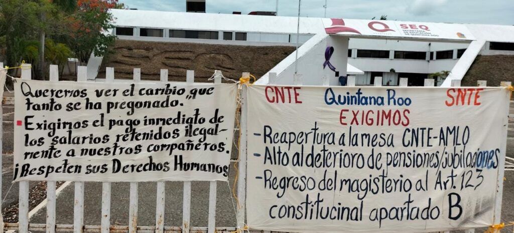 Se suman integrantes del CNTE en Quintana Roo a paro nacional para exigir reinstalación de docentes cesados