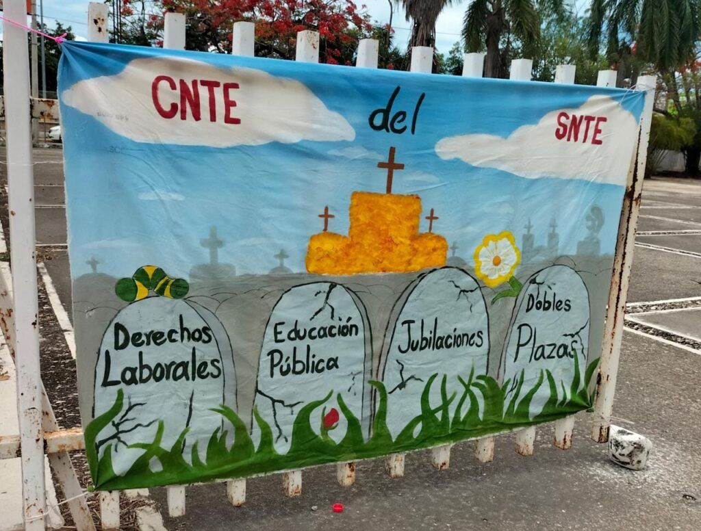 Se suman integrantes del CNTE en Quintana Roo a paro nacional para exigir reinstalación de docentes cesados