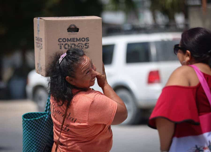 Son las mujeres el motor de Puerto Morelos, destaca el Secretario General del Ayuntamiento