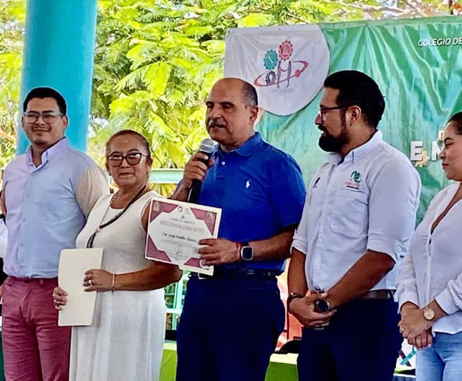 Las obras que realiza AMLO en Tulum ofertan miles de empleos y generarán empresas