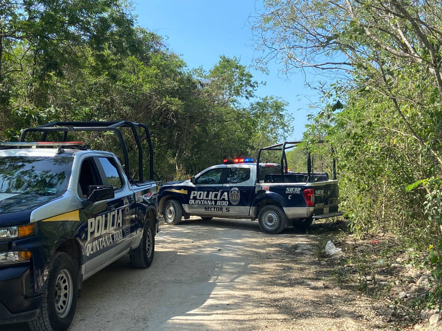 Hallan un cuerpo embolsado y maniatado en la colonia Generación 2000 de Cancún