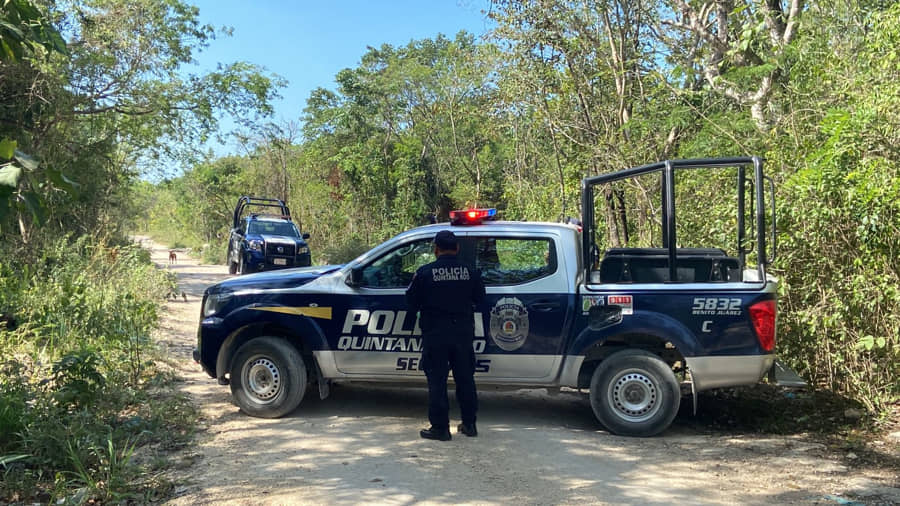 Hallan un cuerpo embolsado y maniatado en la colonia Generación 2000 de Cancún