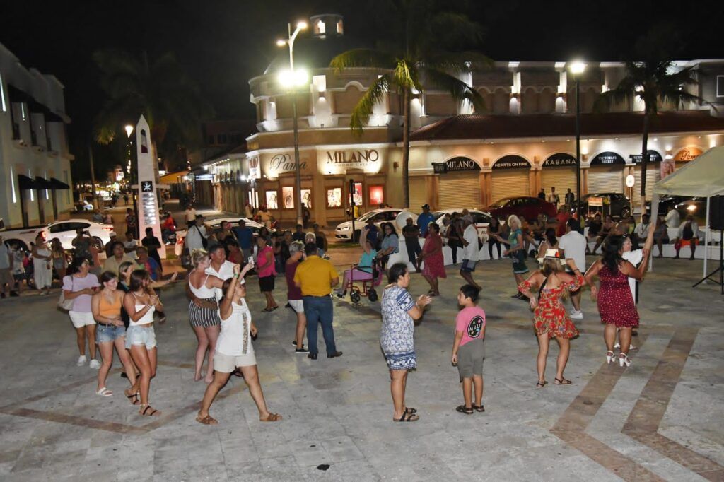 La Fundación de Parques y Museos de Cozumel presentó al coro juvenil Domus Artis en “Una Cana al Aire”